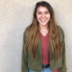 Meet your Posher, Anabelle